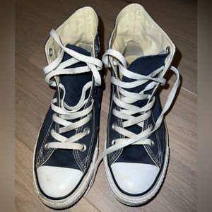 Women’s 7 Converse High Tops